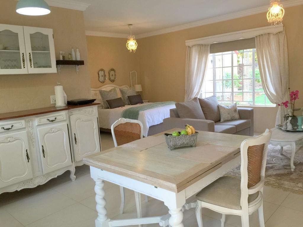 นูโว สตูดิโอ Apartment พริทอเรีย ภายนอก รูปภาพ