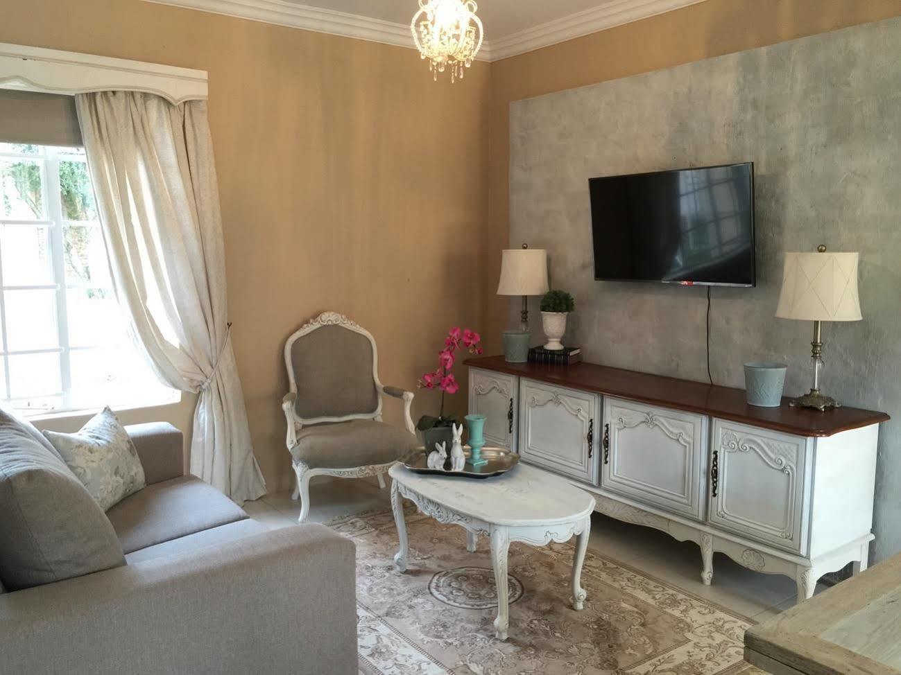 นูโว สตูดิโอ Apartment พริทอเรีย ภายนอก รูปภาพ